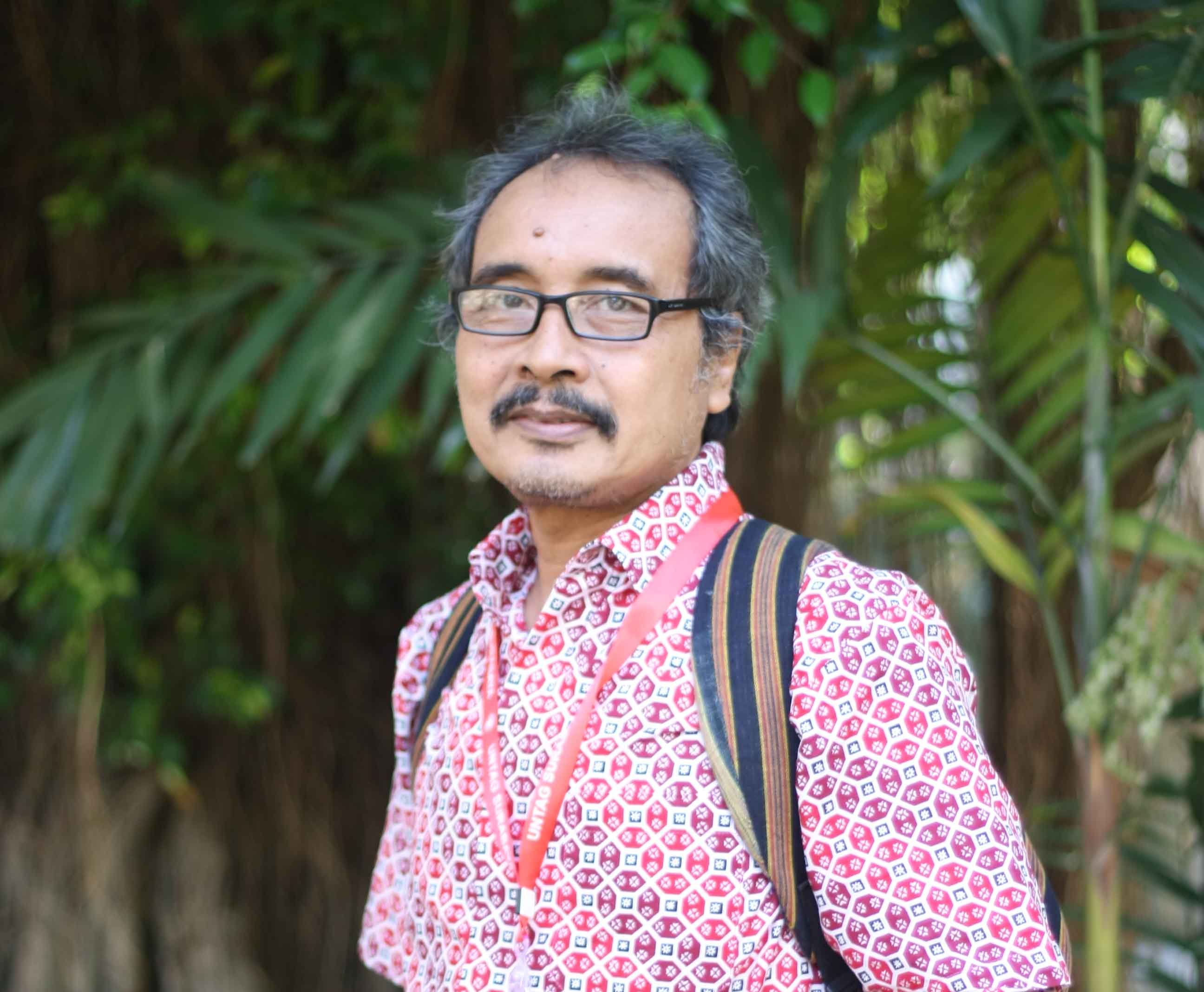 Drs. Edy Sudaryanto , M.I.Kom