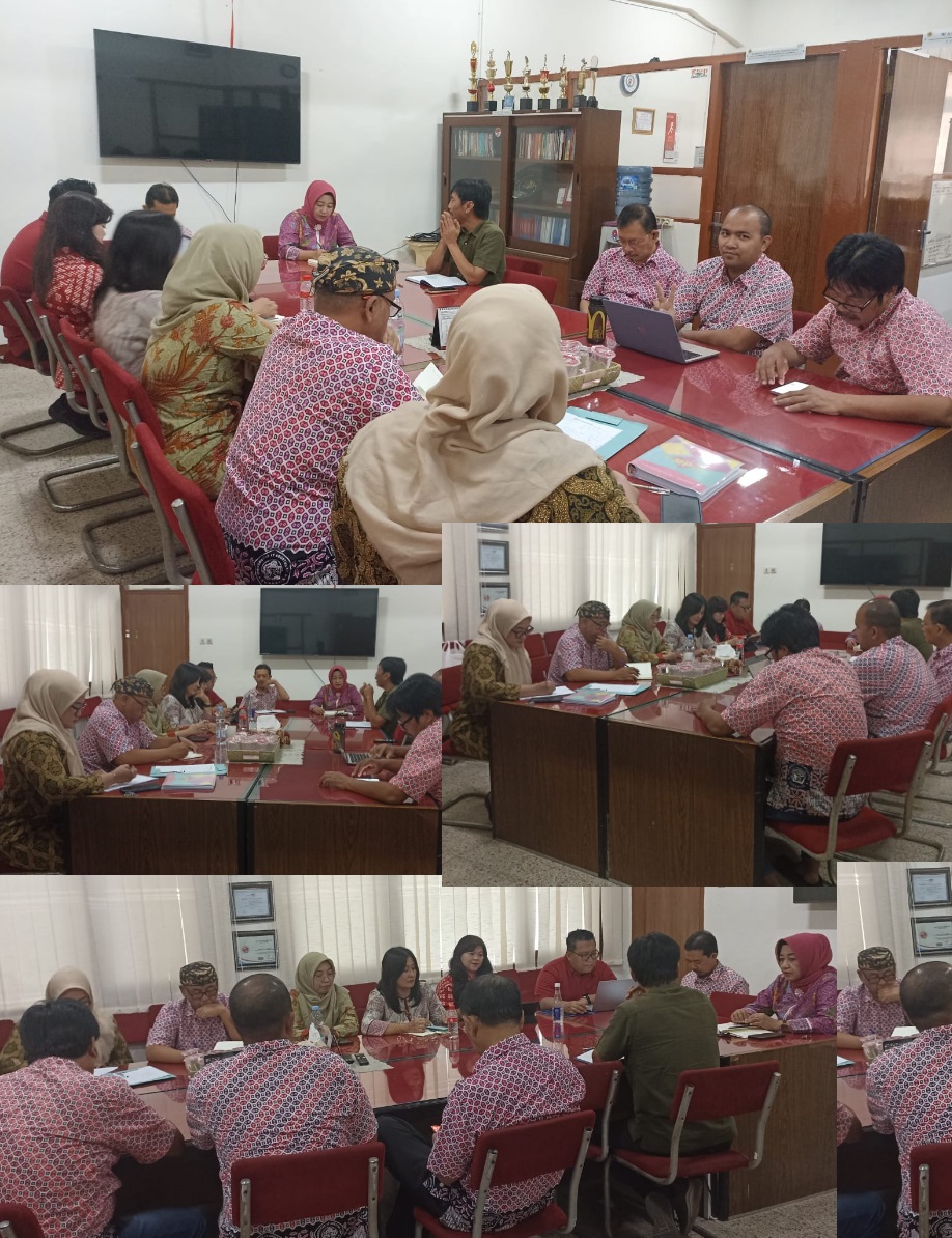 Rapat Rutin Struktural FISIP UNTAG Surabaya: Sarana Koordinasi dan Pemecahan Masalah