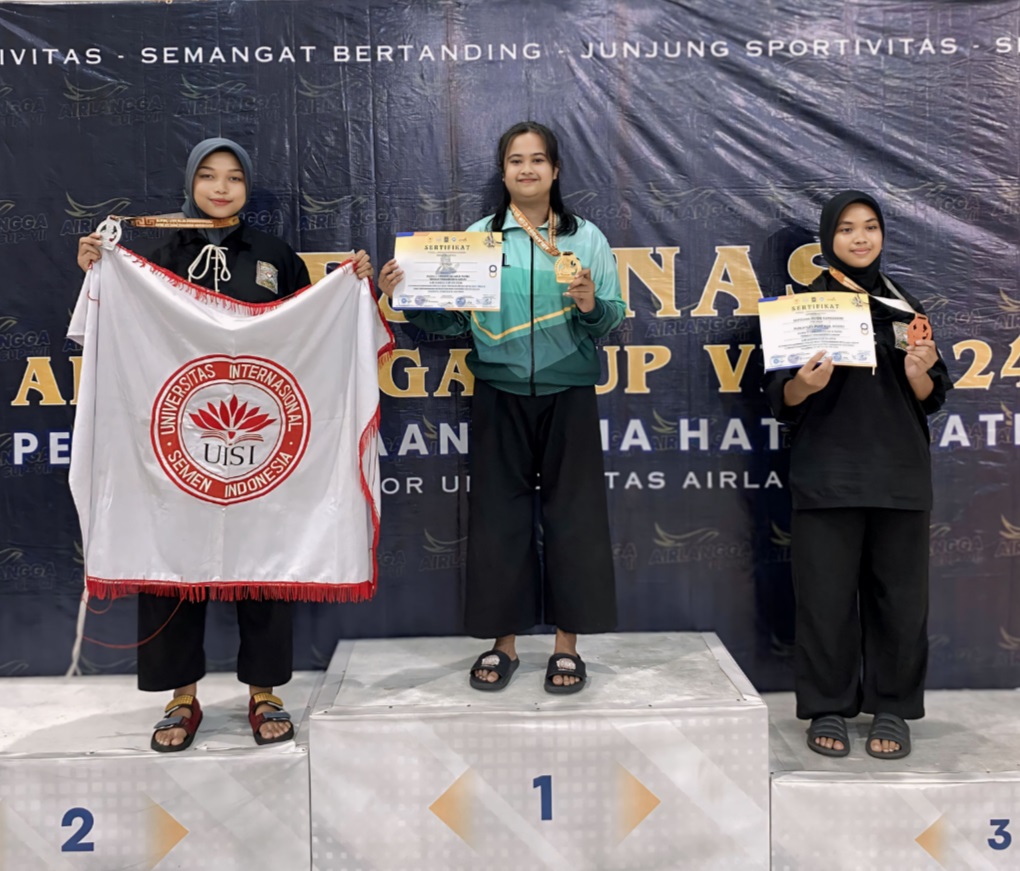 Mahasiswa Untag Surabaya Raih Juara 1 dalam Kejuaraan Pencak Silat Airlangga Cup VII