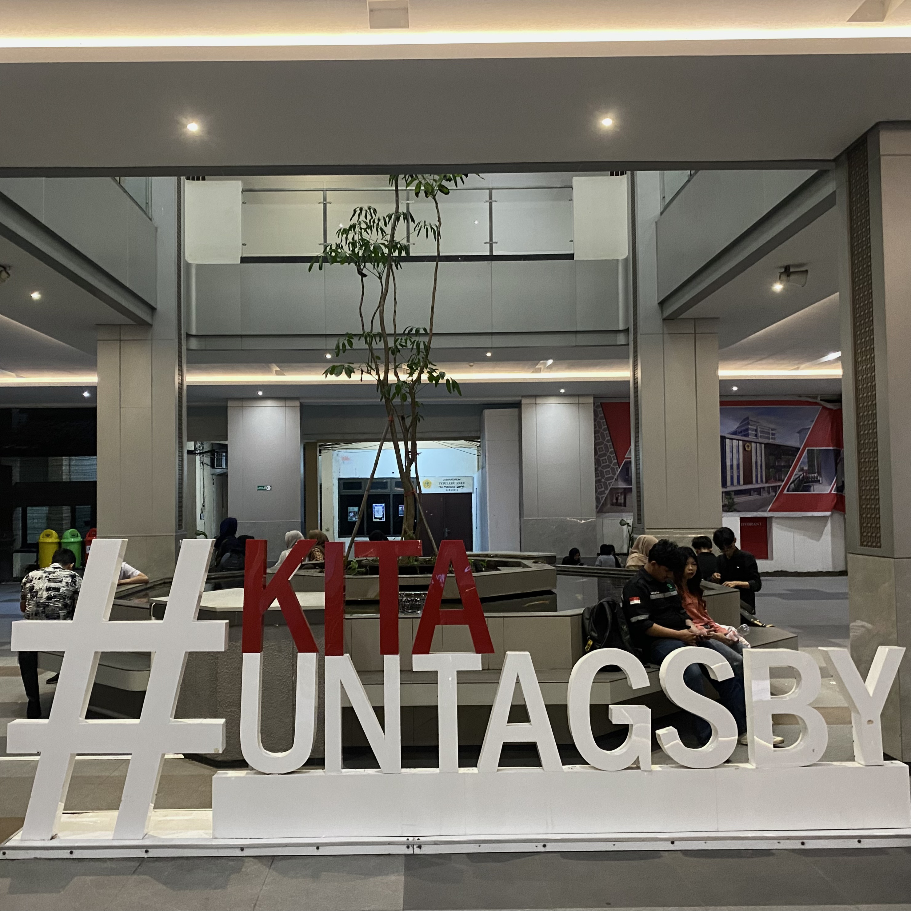 #potretfisip | Center of Untag