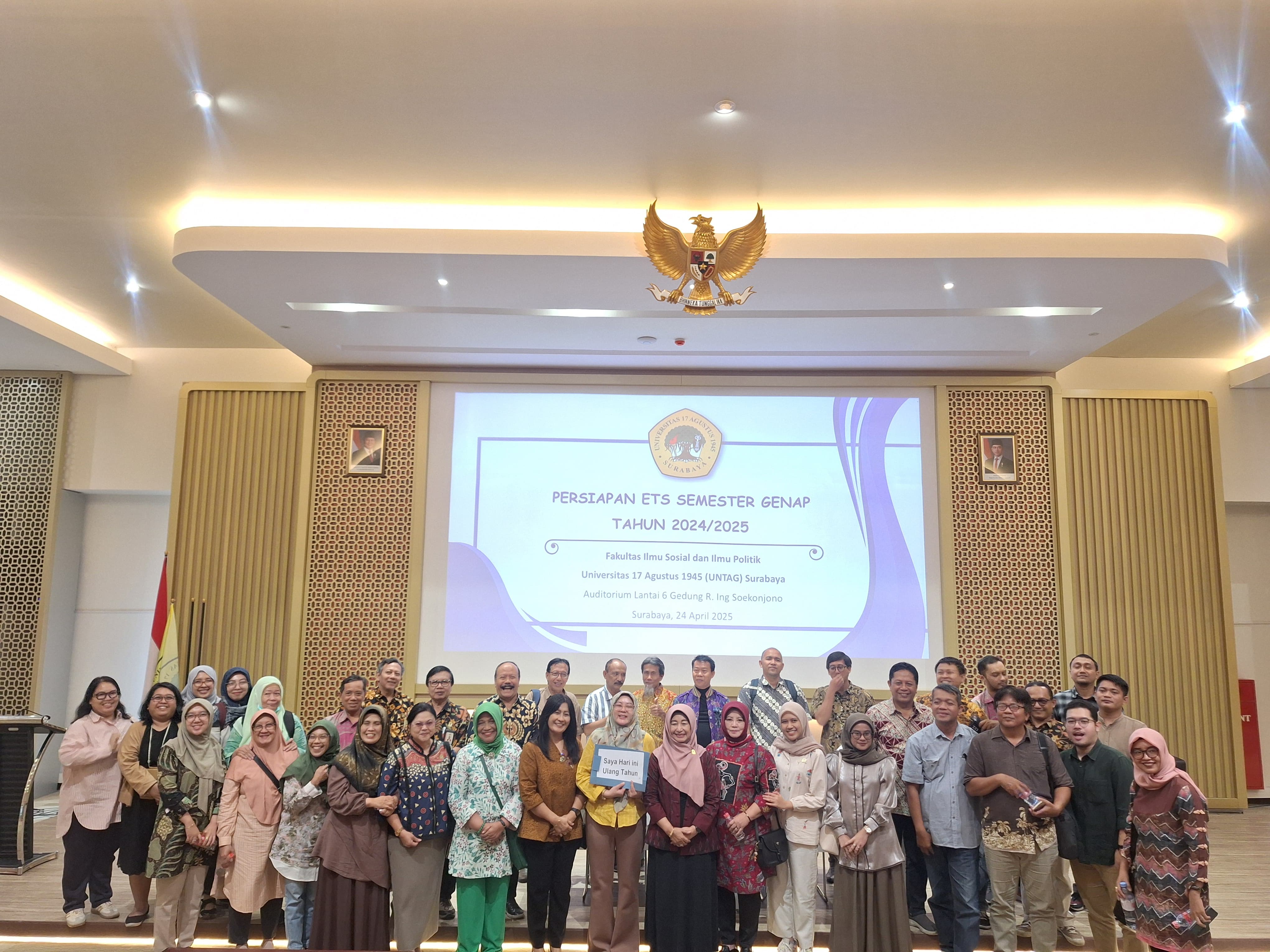FISIP UNTAG Surabaya Gelar Rapat Persiapan Evaluasi Tengah Semester Genap 2024/2025