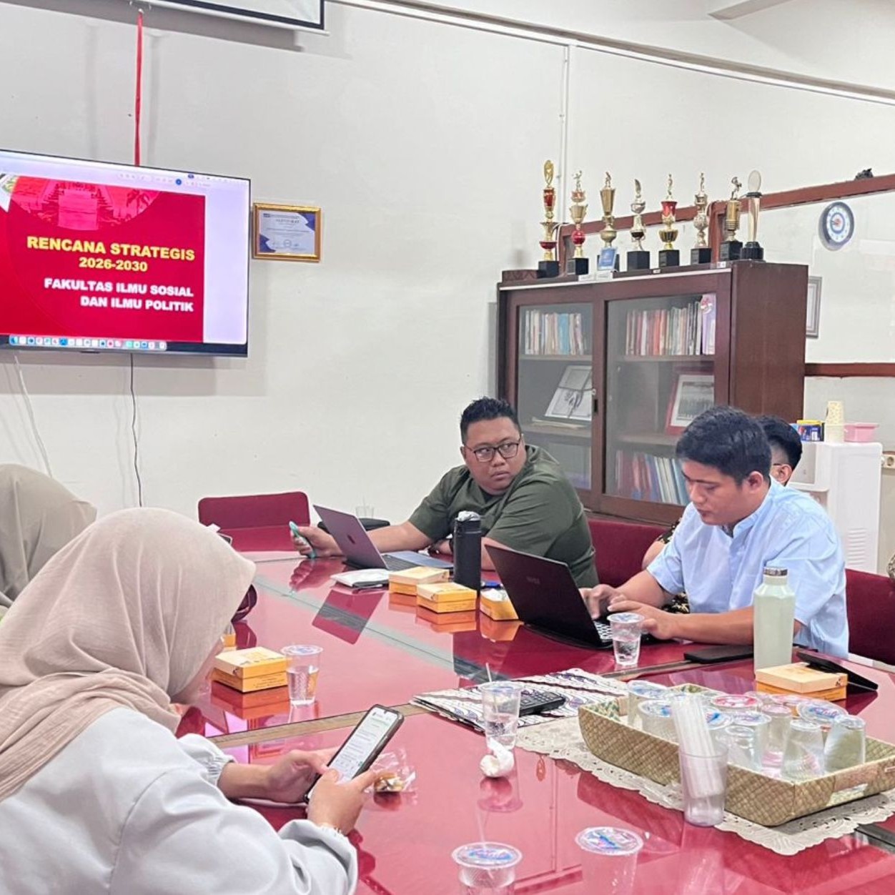 #RuangAksi | FISIP Sosialisasikan Draft Rancangan Renstra 2026–2030 kepada Para Kaprodi