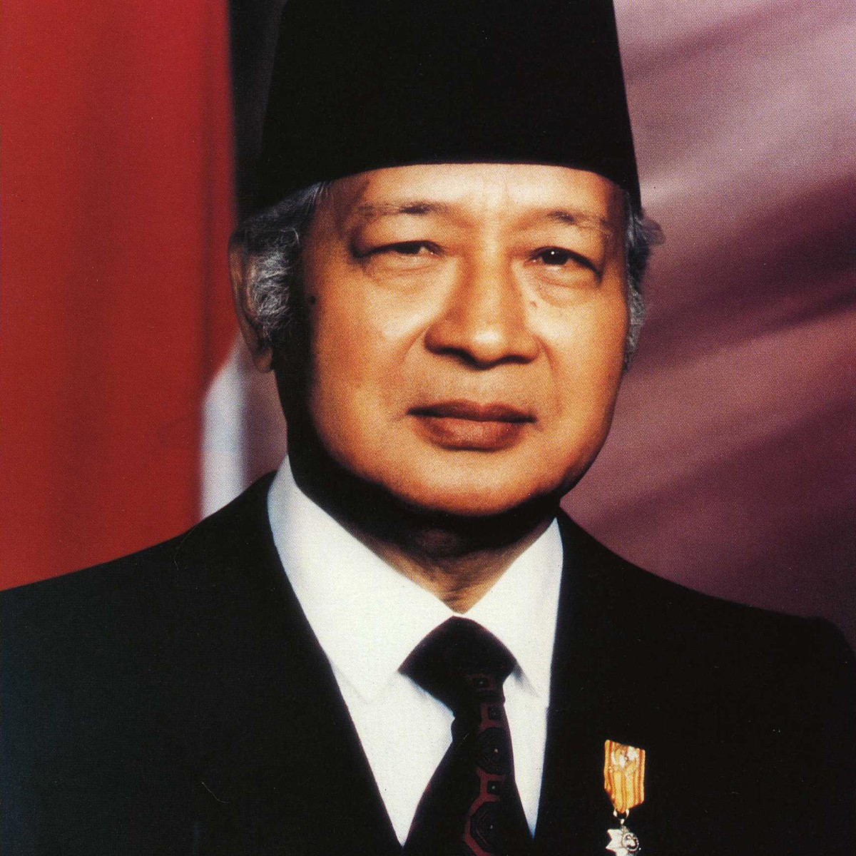 #sepotongpikiran | Polemik Penobatan Soeharto sebagai Pahlawan Nasional di Mata Mahasiswa FISIP UNTAG Surabaya